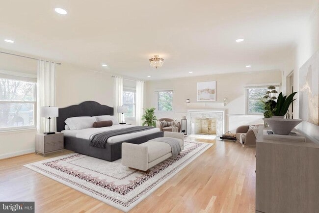 Building Photo - 4001 N Ridgeview Rd