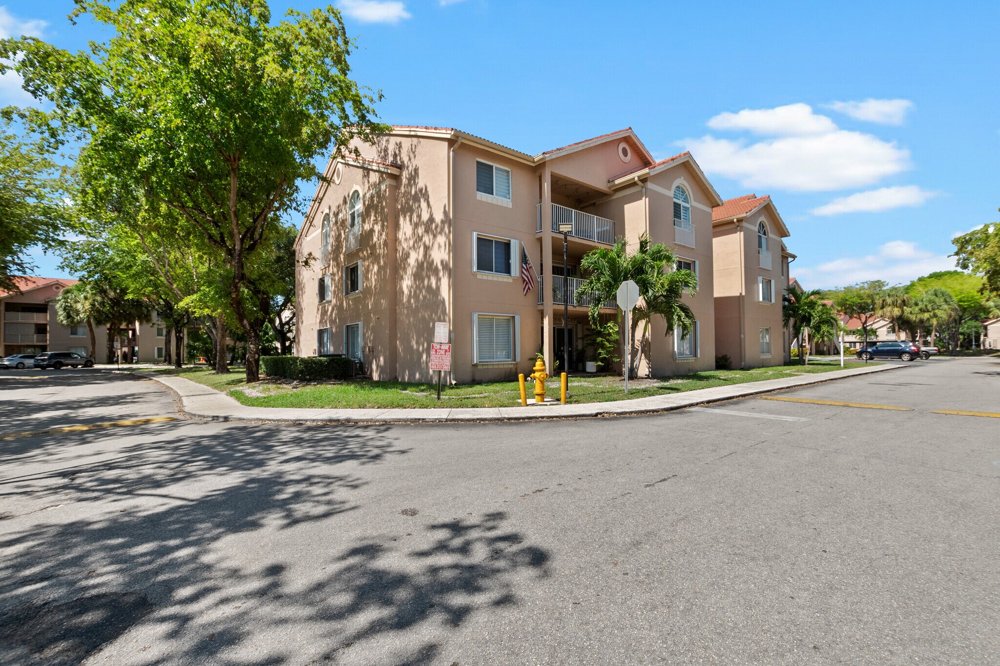 Building Photo - 15770 SW 104th Ter