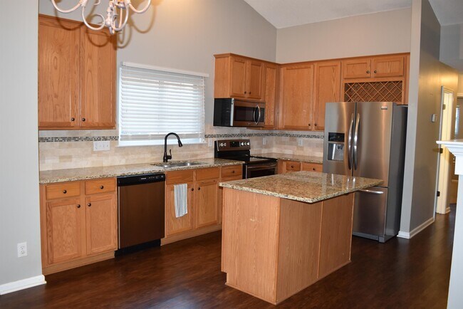 Building Photo - 6832 Brancusi Ct