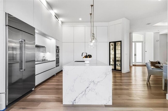 Building Photo - 11064 Canary Island Ct