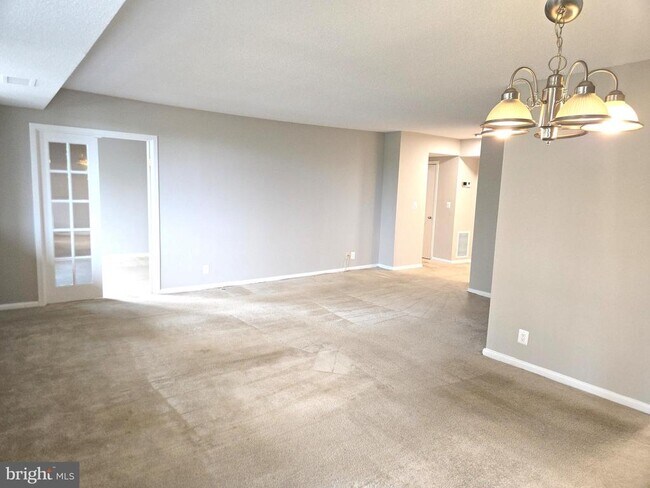 Building Photo - 5501 Seminary Rd