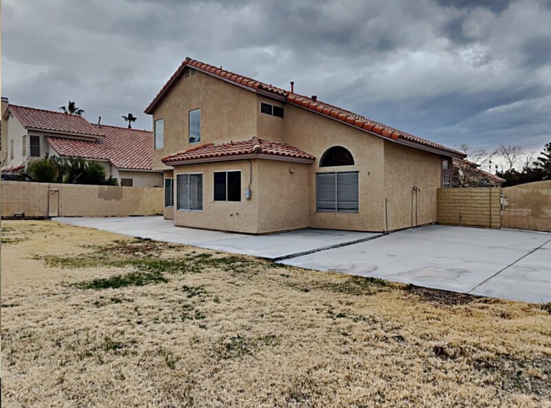 Building Photo - 5753 Indian Ridge Dr