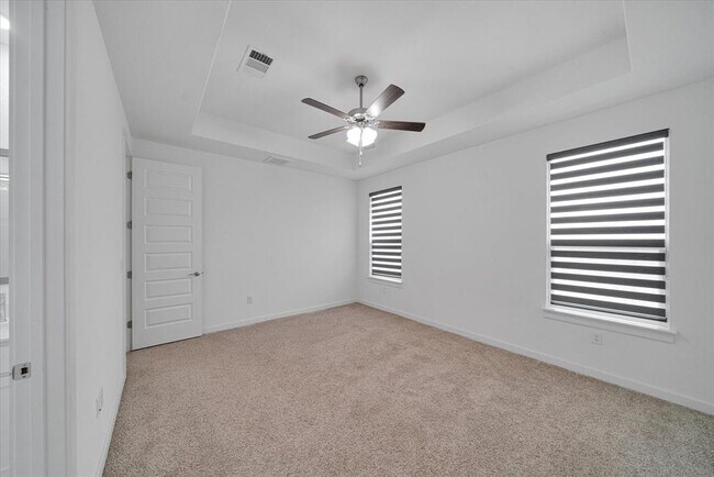 Building Photo - 316 Peace Pipe Way