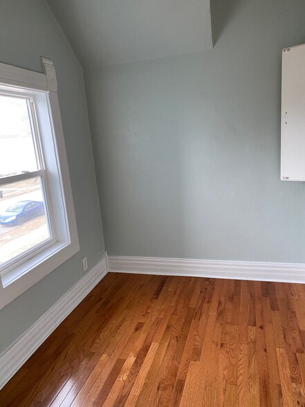 Primary Photo - 1138 State St