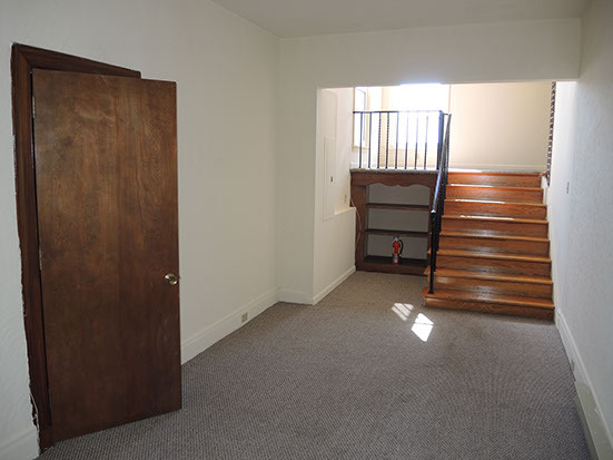 entrance - 312 N Centre St