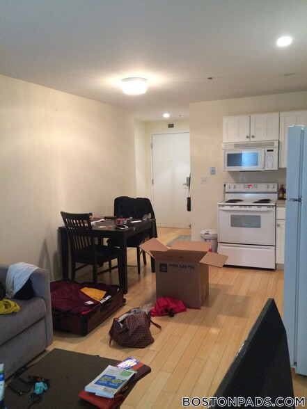 Building Photo - 40 Boylston St