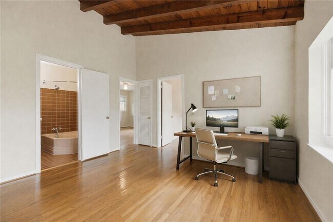 Building Photo - 3302 Wynn Dr