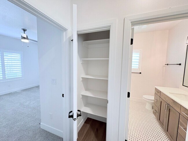 Building Photo - FREE: WiFi, Lawn care and Water softener!!