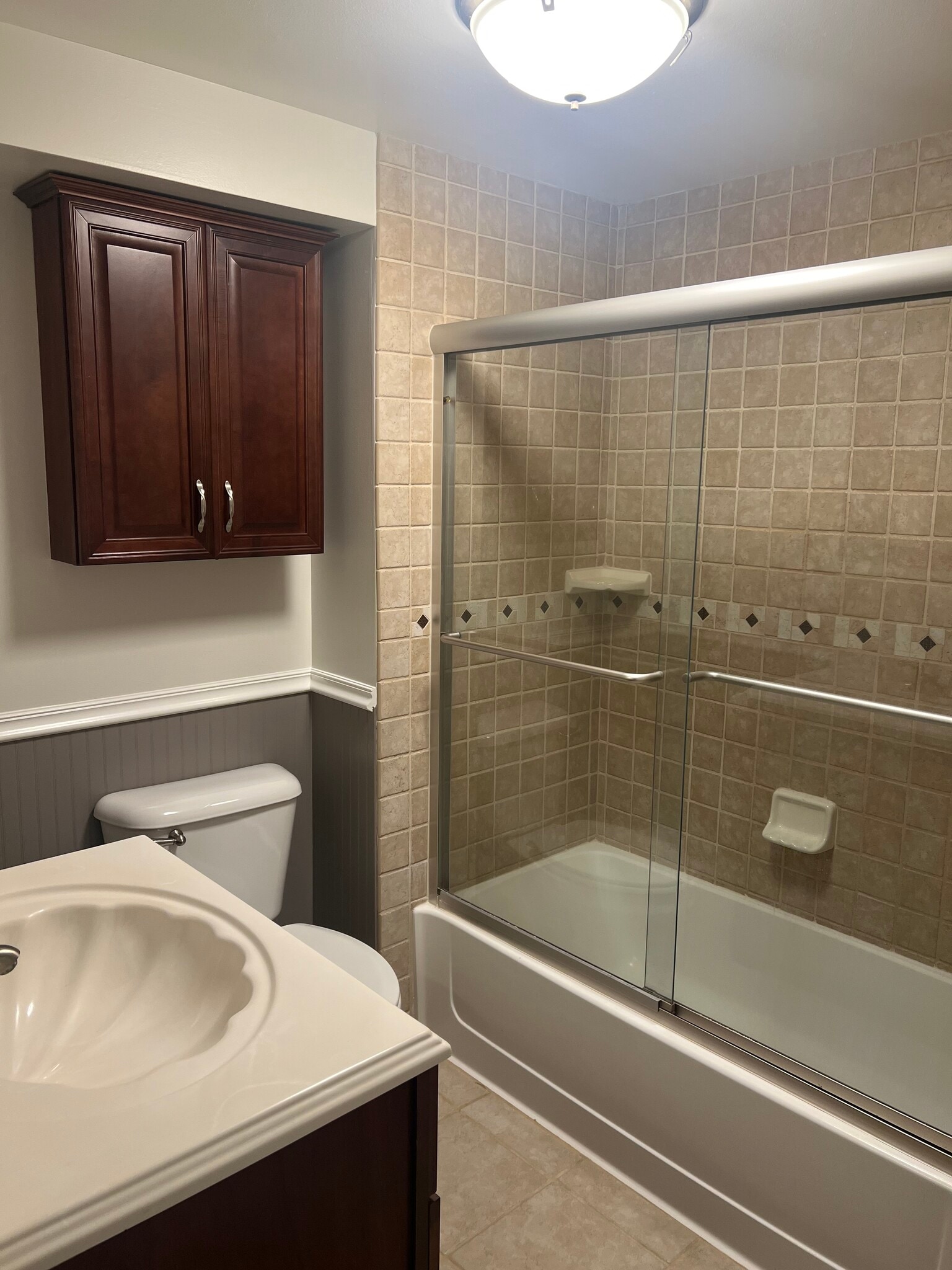 Building Photo - 250 Ferryville Dr
