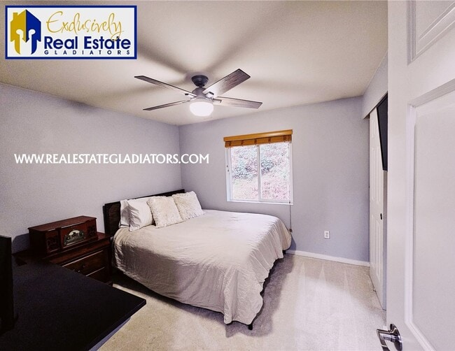 Building Photo - 4 Bed 2.5 Bath in River King Estates - Dog...
