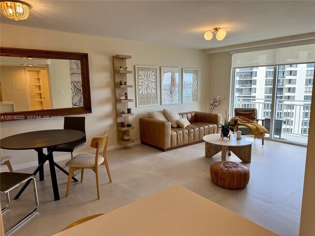 Building Photo - 770 Claughton Island Dr