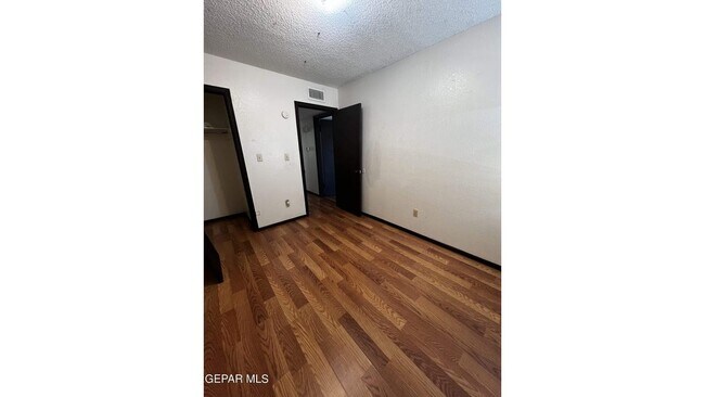 Building Photo - 1500 Monte Sanders Ln