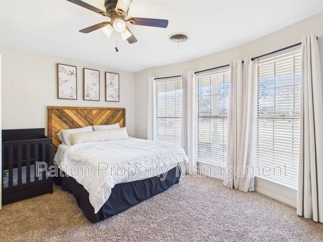 Building Photo - 7727 Cervin Dr