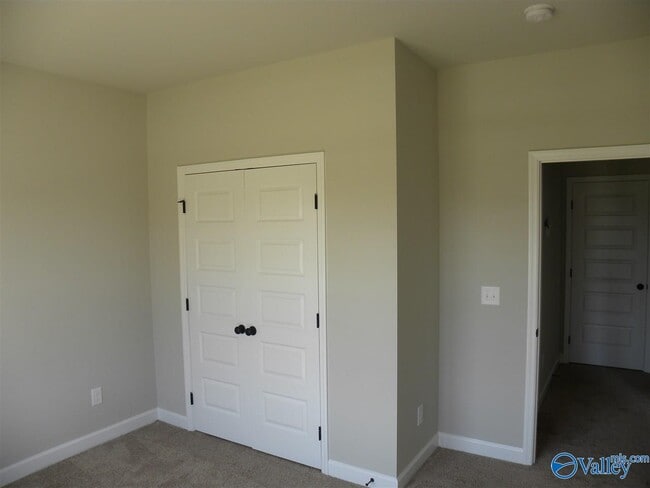 Building Photo - 119 Engineer Ct