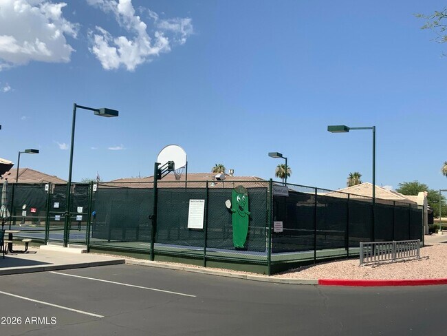 Building Photo - 2311 S Farnsworth Dr