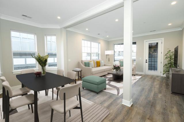 Building Photo - 2 bedroom in Carmel IN 46032