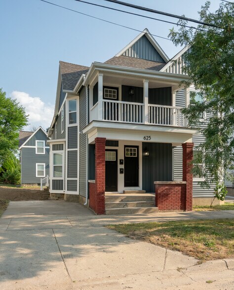 Building Photo - 625 3rd St NW