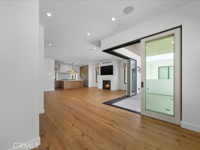 Building Photo - 505 Bayview Dr