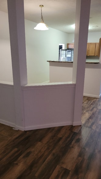 Building Photo - 4211 Washington Blvd