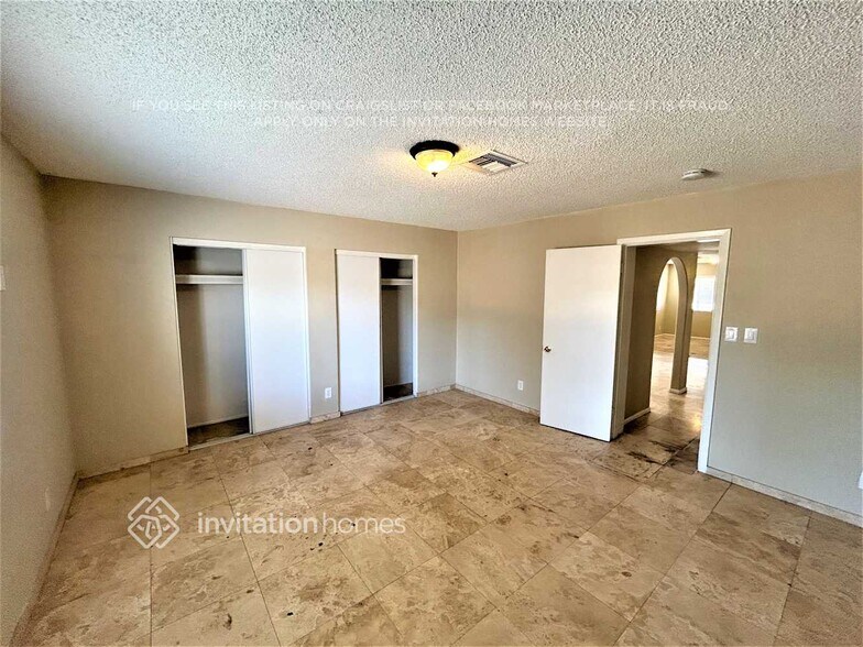 Building Photo - 4319 N 79th Dr