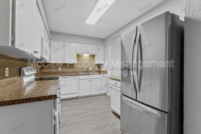 Building Photo - 4300 Segura Ct N
