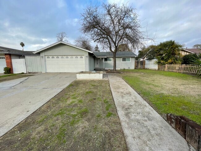 Primary Photo - 4525 Brookfield Dr
