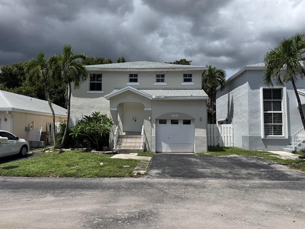 Building Photo - 4421 SW 72nd Ter