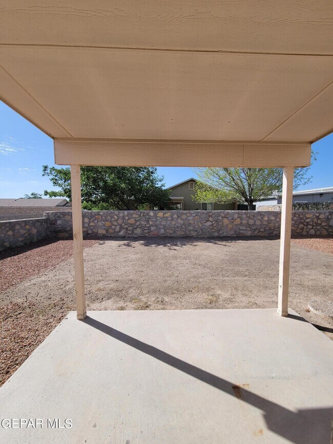 Building Photo - 14044 Peter Noyes Dr