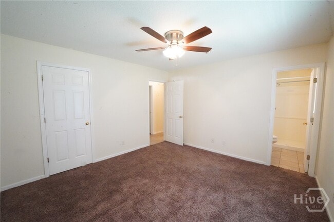 Building Photo - 127 Bluelake Blvd