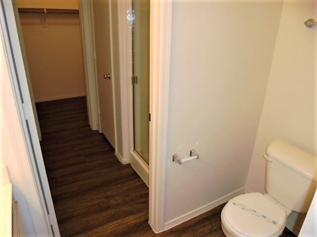 Building Photo - 12717 W Paradise Dr