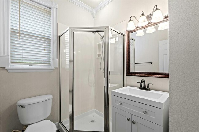 Building Photo - 2509 Salorn Way