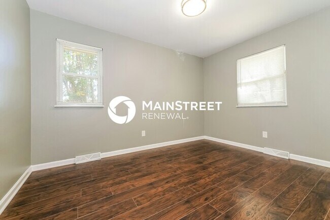 Building Photo - 3 Bedroom Pet-Friendly Home in Blue Springs, MO with Main Street Renewal