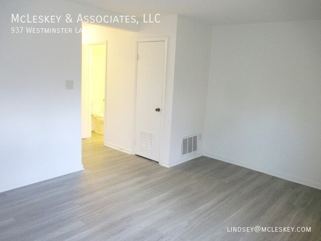 Building Photo - 937 Westminster Ln