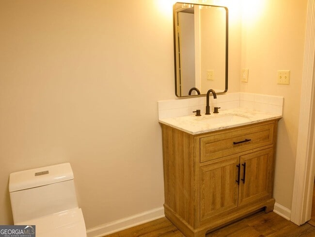 Building Photo - 95 Simpson Dr NE