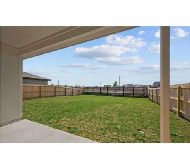 Building Photo - 1218 Amistad Lp