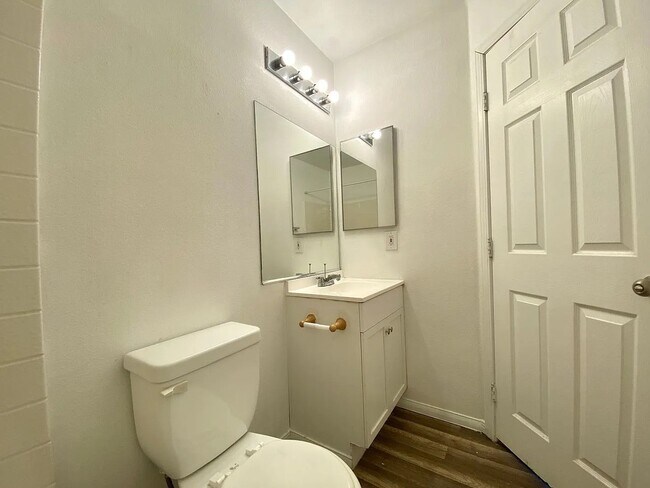 Building Photo - 6062 St Petersburg Dr
