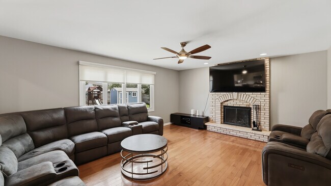 Building Photo - 19211 Brompton Ct