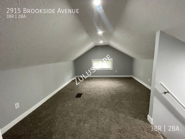 Building Photo - 2915 E Brookside Ave