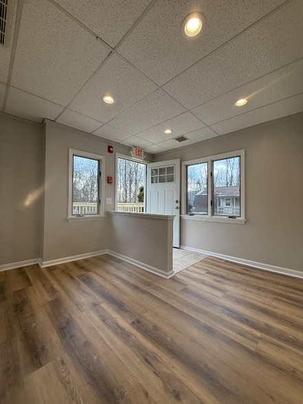 Building Photo - 2392 US-6