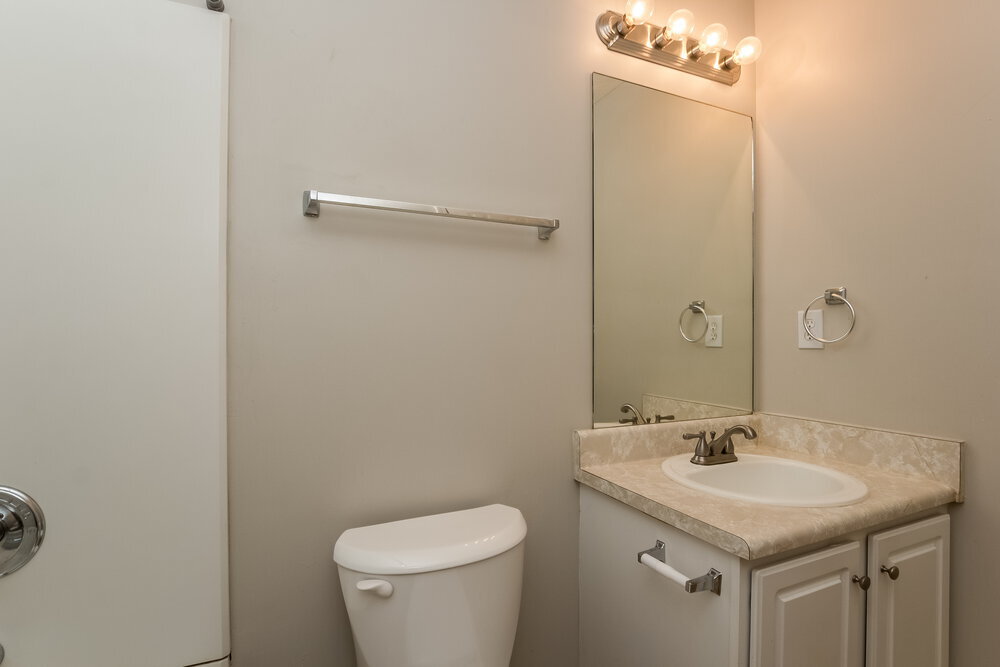 Building Photo - 650 Compton Ln