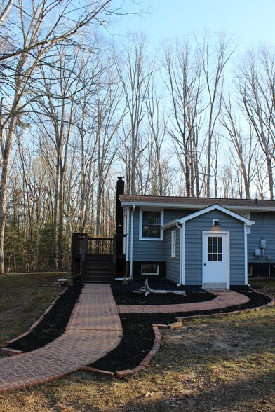 Building Photo - 9033 Rapidan Dr