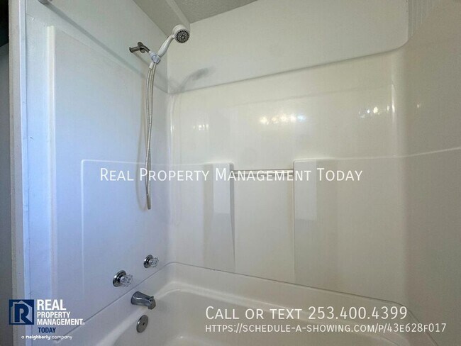 Building Photo - 208 128th St S