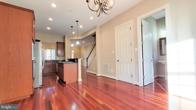 Building Photo - 631 Hurdle Mill Pl