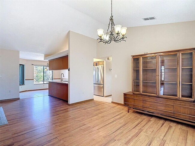 Building Photo - 5066 Woodbine St