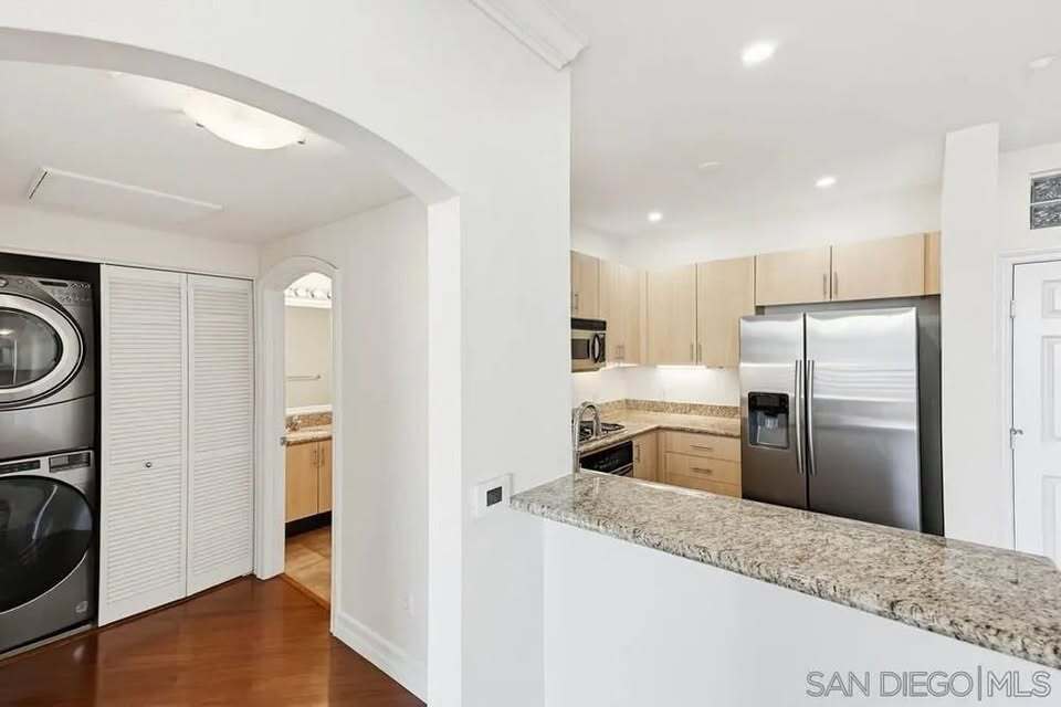 Building Photo - 550 Park Blvd