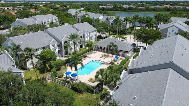 Building Photo - 677 SW 111th Ave