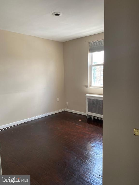 Building Photo - 715 Kimball St