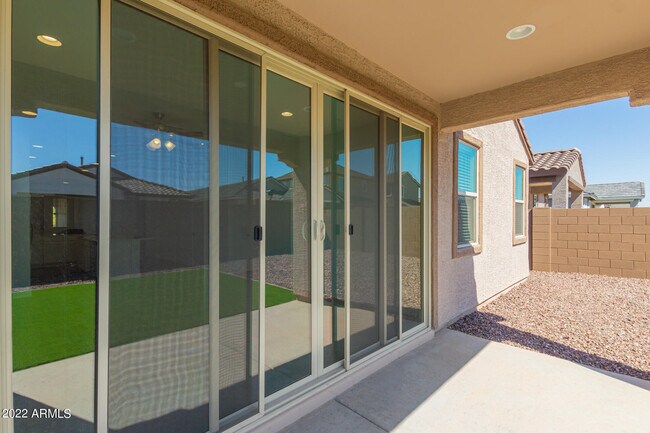 Building Photo - 9239 W Sells Dr