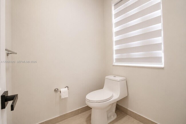 Building Photo - 16354 SW 48th Terrace