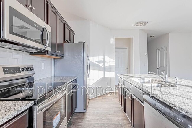 Building Photo - 34 Moorlyn Ln